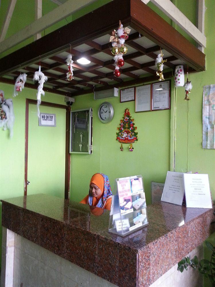 Hotel Iskandar Kota Kinabalu Zewnętrze zdjęcie